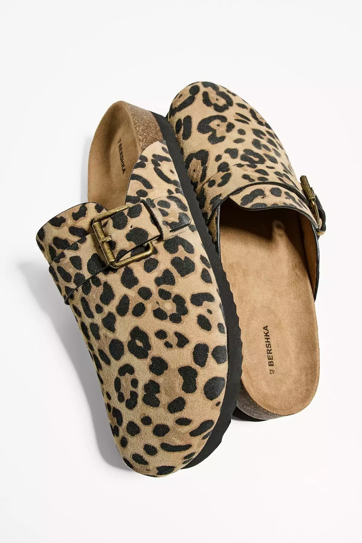 دمپایی طرح دار برند Bershka - 951787863