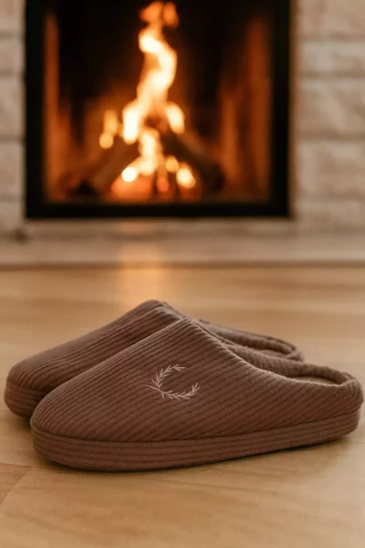 دمپایی خانگی مردانه ونگس با کفی بی‌صدا و پشم‌دار برند Moda Frato - 979964981