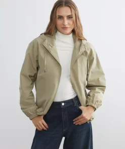 بارانی زنانه هاکی با کلاه برند LC Waikiki - 982231548