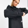 هودی ورزشی دویدن با قابلیت تنفس Gore-Tex Infinium - کاپشن ضدآب و ضدباد زنانه سیاه رنگ برند Nike - 951086385