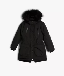 پالتوی پر بلند دخترانه با کلاه و جیب و جزئیات خزدار برند Koton - 796376993