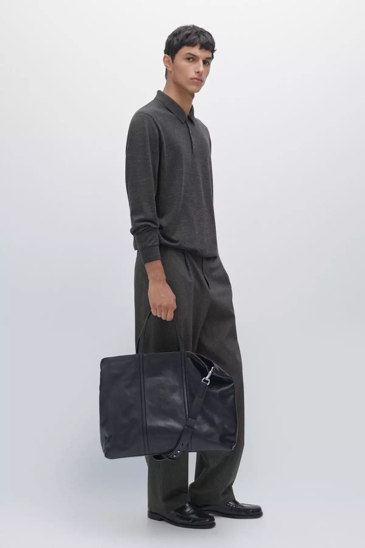 پولوشرت پشمی 100% مروین با یقه گرد برند Massimo Dutti - 975159407