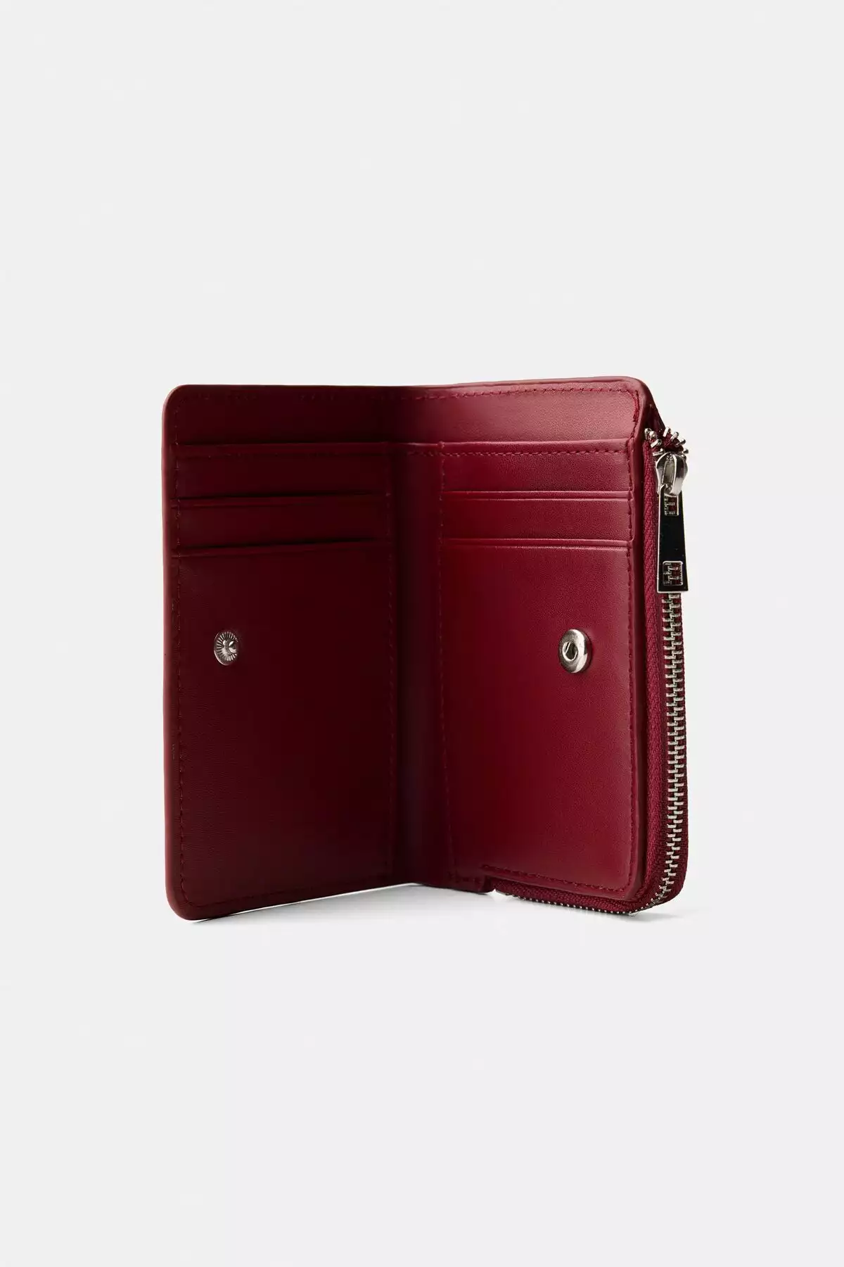 کیف کلاسیک با سطح چرم مصنوعی طرحدار و بافت برجسته STD برند Bershka - 833316717