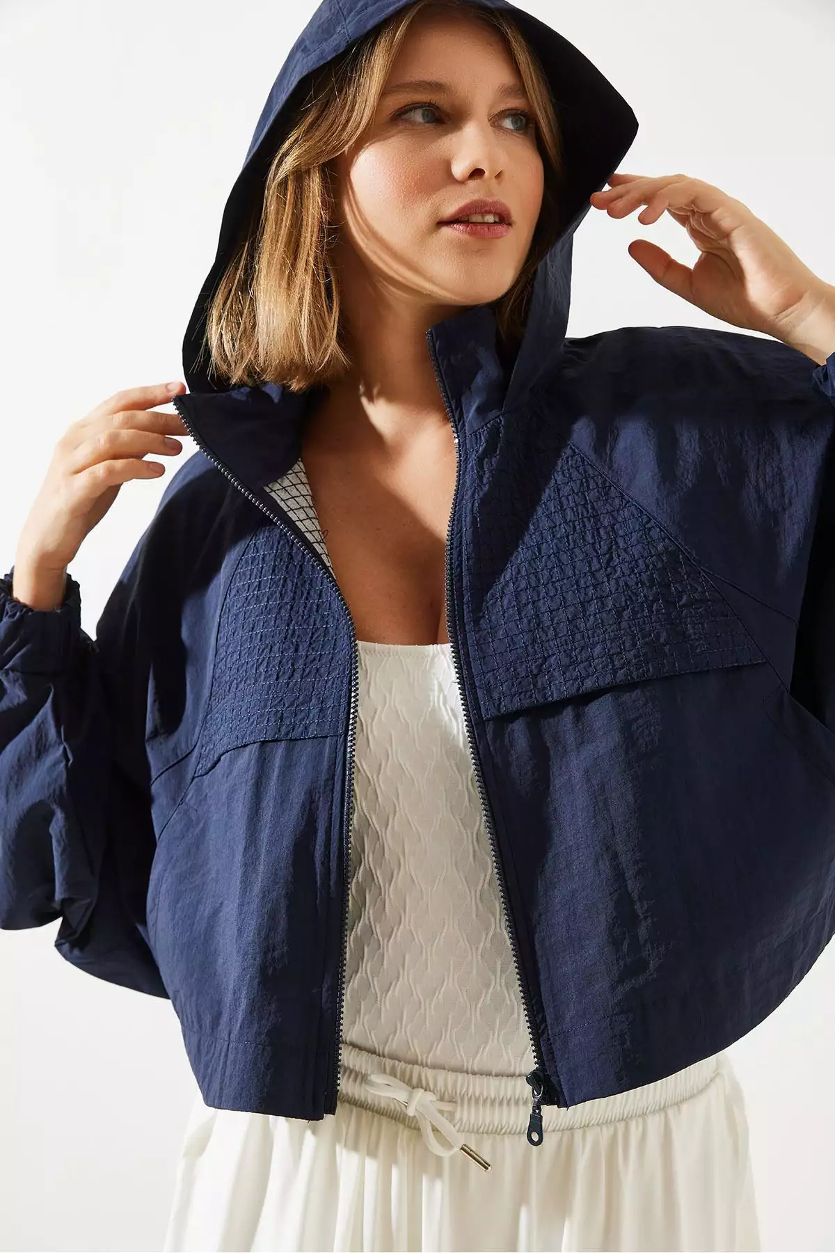 بارانی کلاهدار زنانه با درب پشت MBMS001 60501001 برند Bianco Lucci - 859647798