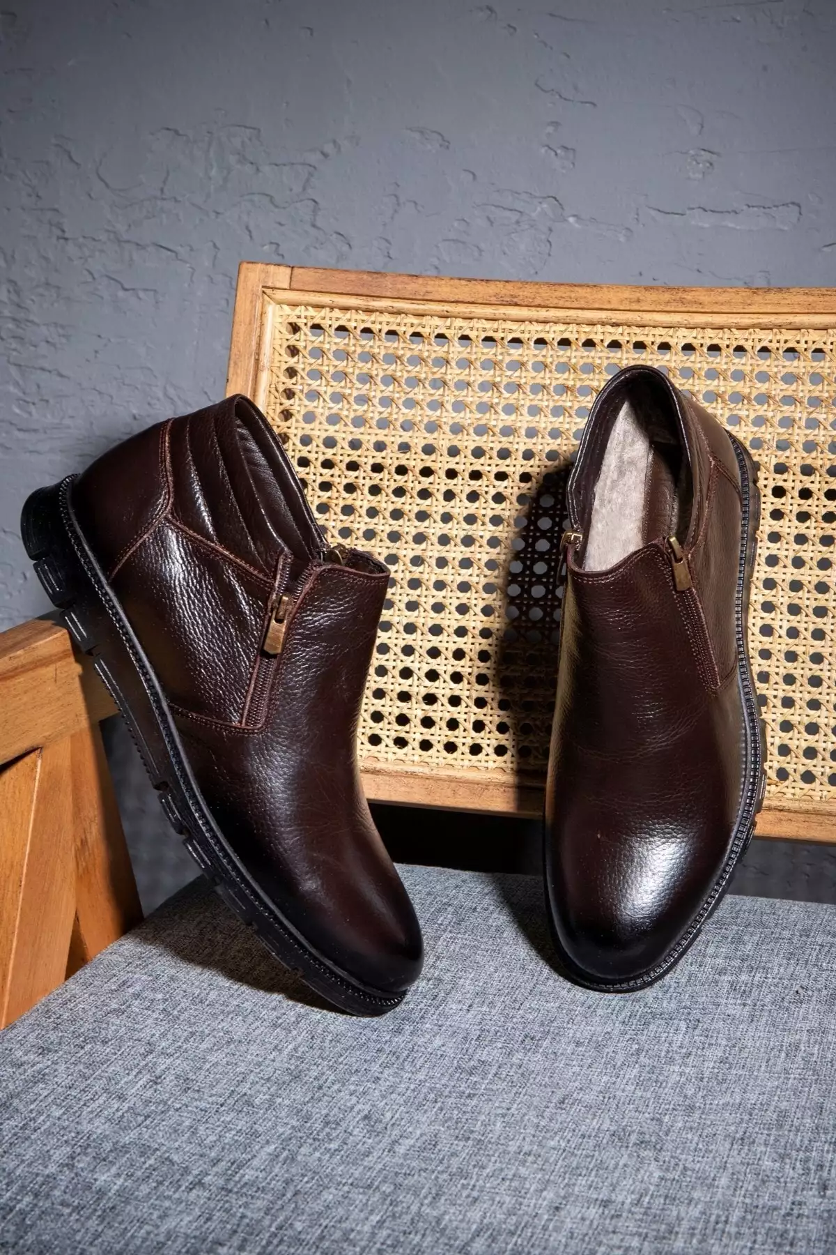 بوت مردانه موینا از چرم طبیعی با کفی لاستیکی، بوت داخلی پشمی برند Ducavelli - 356751974