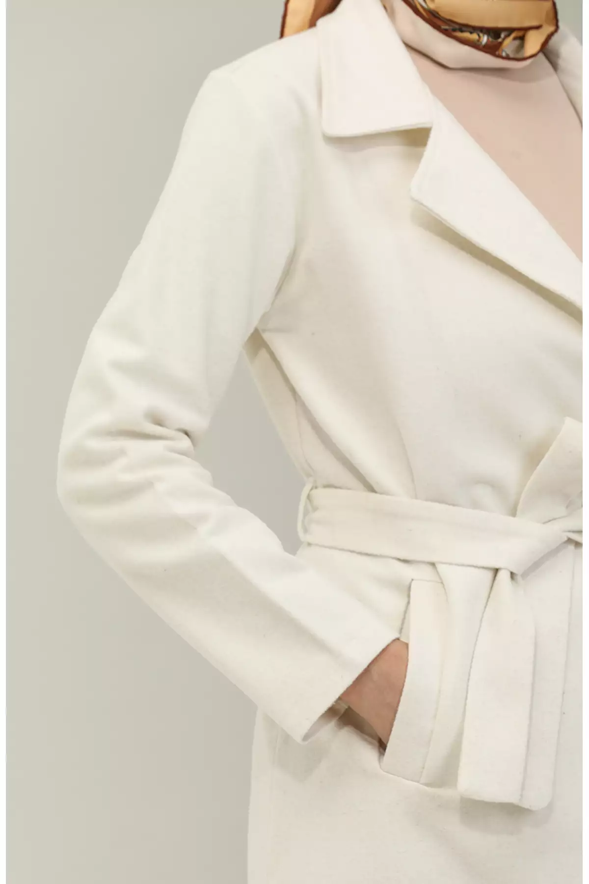 کاپشن کلاهدار کراواتی 5503-03 کرم برند sefamerve - 833440792