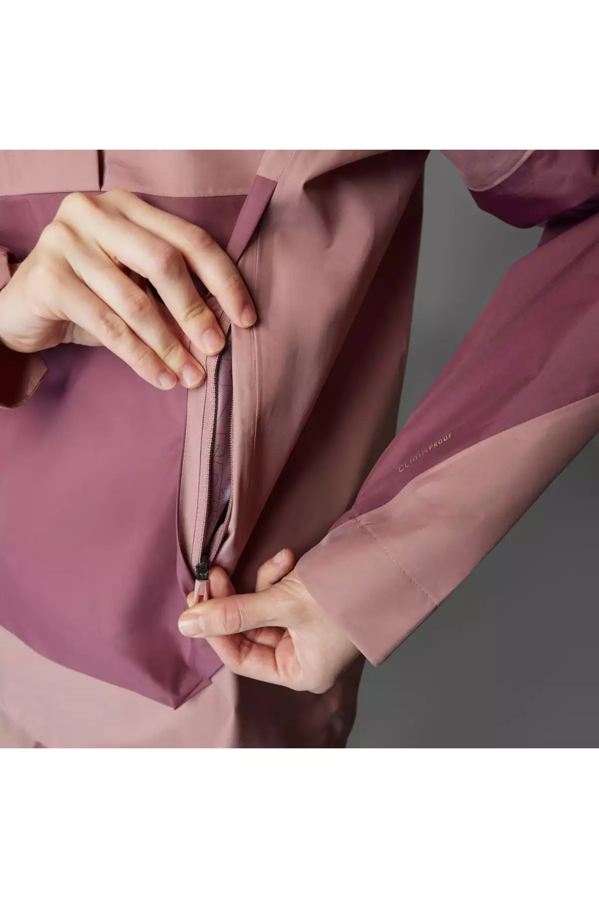 ژاکت بارانی زنانه XP 2.5 برند adidas - 900277469