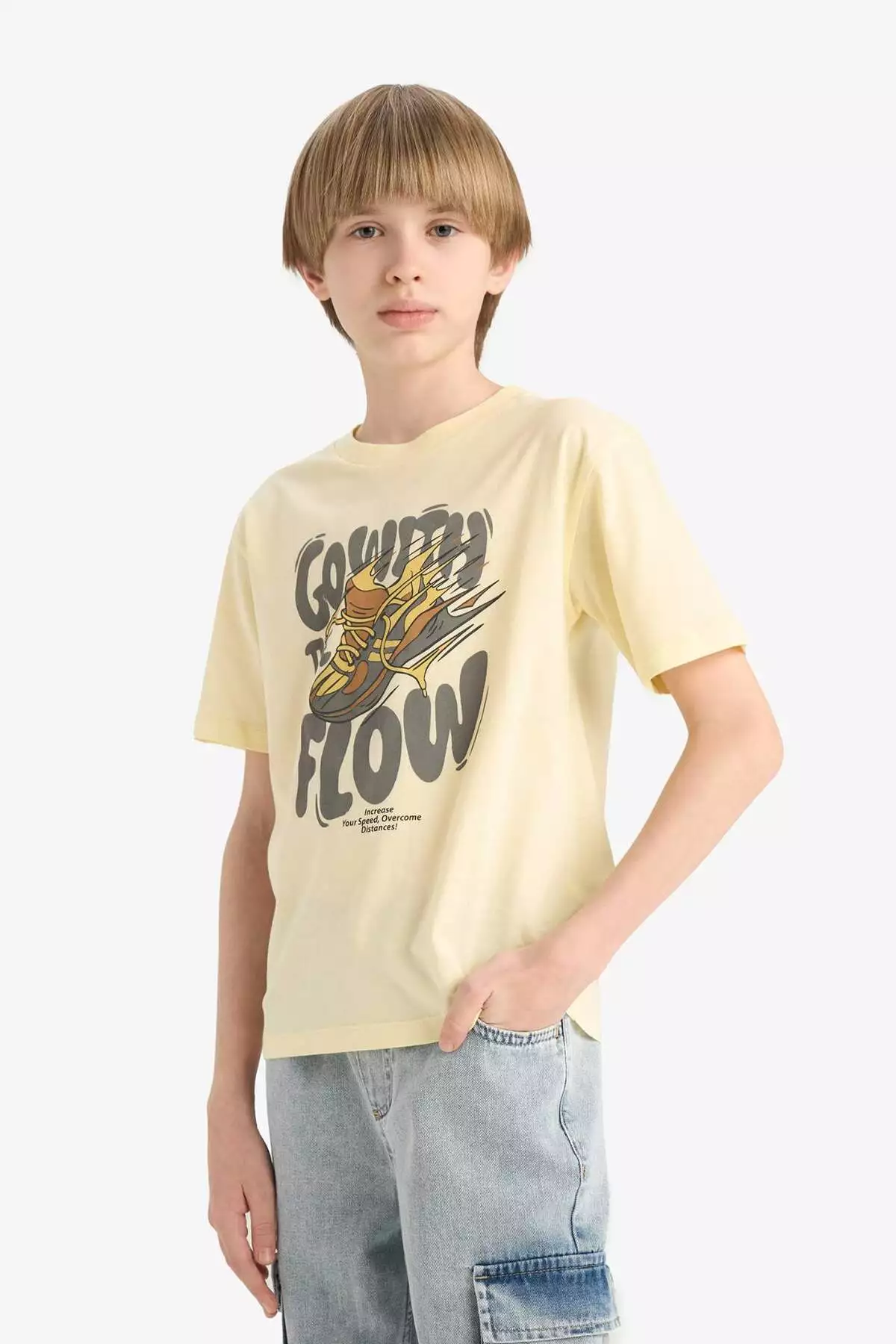 تیشرت آستین کوتاه یقه گرد با طرح چاپی برای پسران مدل E6312A825HS برند Defacto - 929272030