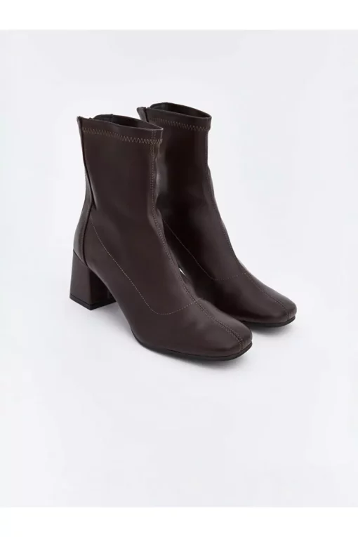 انتخاب‌های شیک از برند اسوا با گیوم | بوت زنانه با جلوه چرم برند LC Waikiki - 1032356238