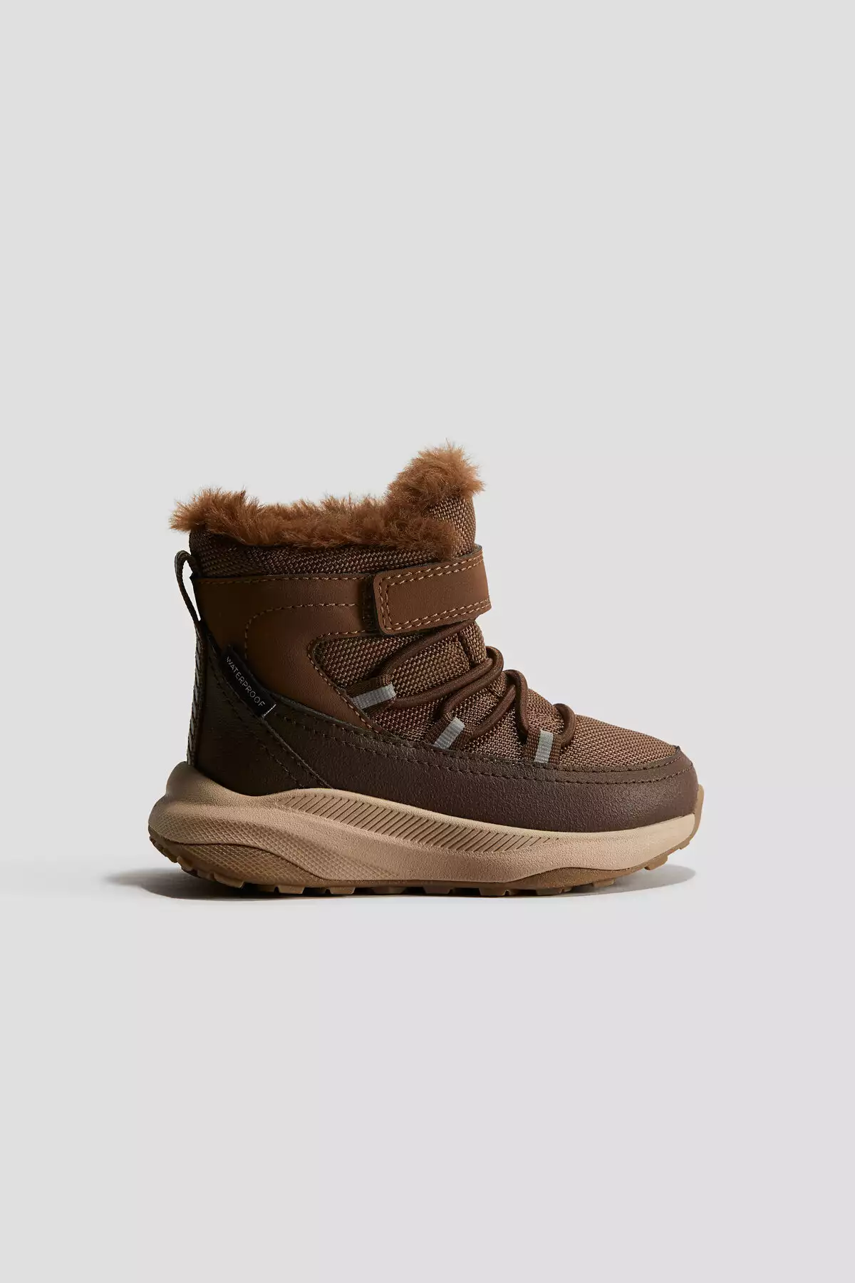 کفش ورزشی ضدآب برند H&M - 875703322