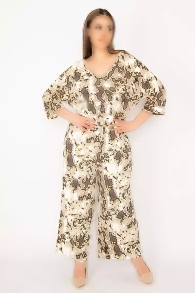 دامن بارداری بزرگ زنانه با طرح باتیک قهوه‌ای و جزئیات کشی در کمر و جیب، مدل شلوار گشاد 65n32913 برند Şans - 303770080