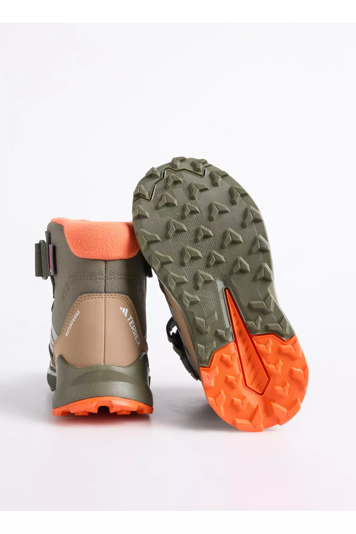 چکمههای بیرونی پسرانه هاگی مدل JS2934 TERREX TRAILMAKER 2 CW+ K برند adidas - 1039040945