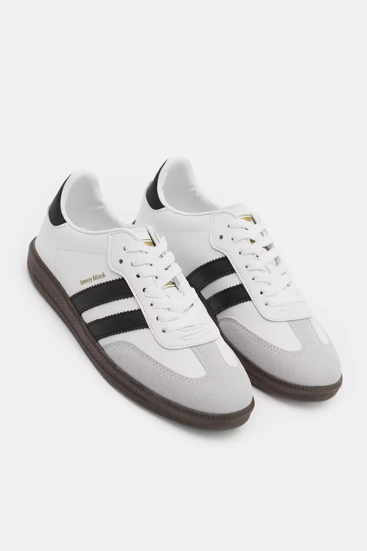 کتانی ورزشی مشکی و سفید با زیره ترمو و خطوط کناری برای استفاده عمومی برند Tonny Black - 879885114