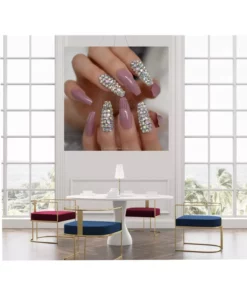 میکاپ ناخن طلایی با الماس - تابلو بوم سالن زیبایی زنان برند Nazenin Design - 765814869