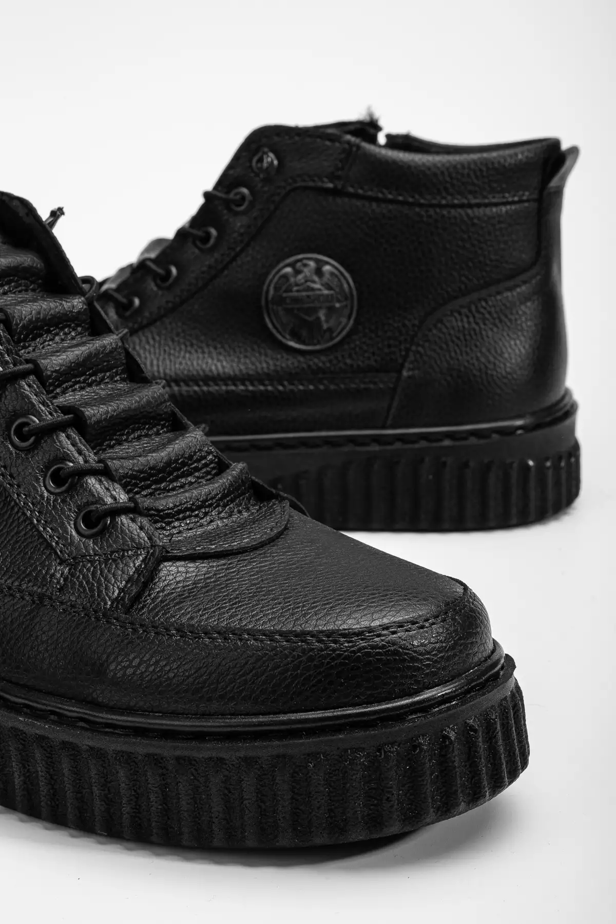 چکمه زمستانی مردانه قابل اعتماد با بند هوشمند و زیپ دارای مقاومت در برابر آب و سرما برند EFNANSHOES - 985015598