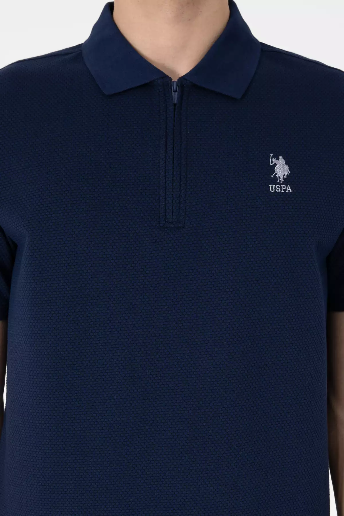 تیشرت مردانه با فیت معمولی و زیپ، رنگ سرمهای با بافت 50306014-VR033 برند U.S. Polo Assn. - 941914689