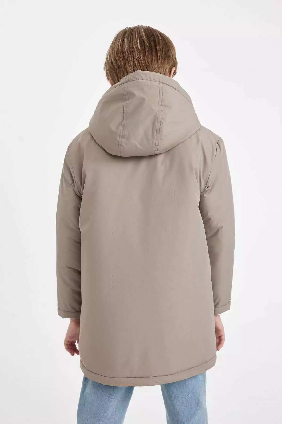 پالتو پارکا با کلاه و زیپ و دکمهای، مناسب برای پسر بچه، ضد آب، با دو جیب C8901A824WN برند Defacto - 863371559