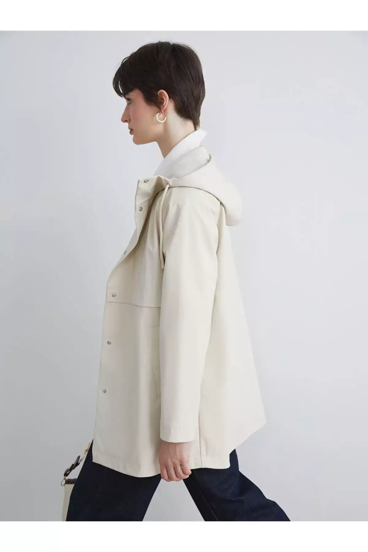 بارانی زنانه LCW Vision با کلاهدار به رنگ بژ برند LC Waikiki - 988203293