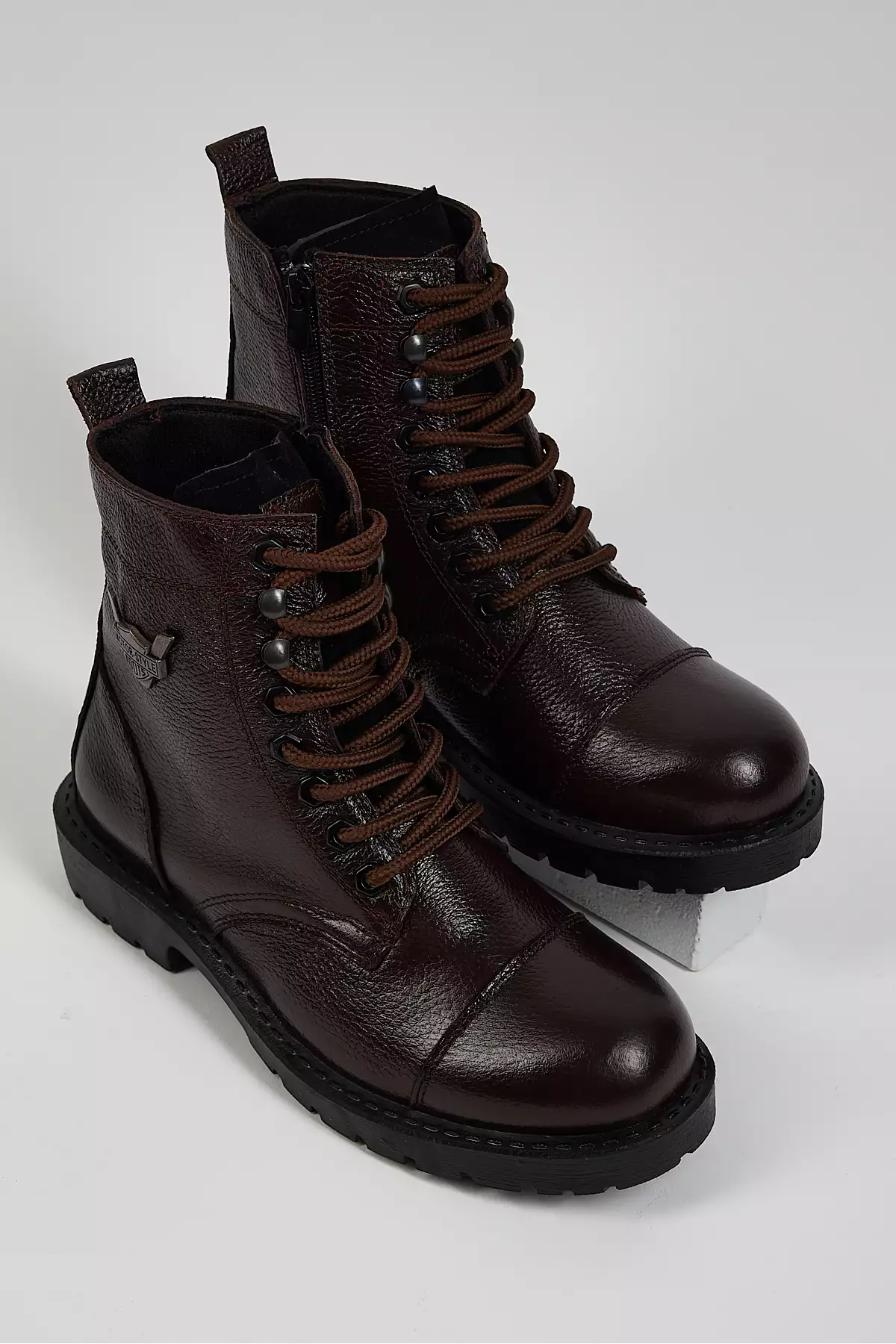 بوت مردانه قهوهای تونی بلک با طراحی راحت و مدل بنددار از چرم طبیعی برند Tonny Black - 776733633