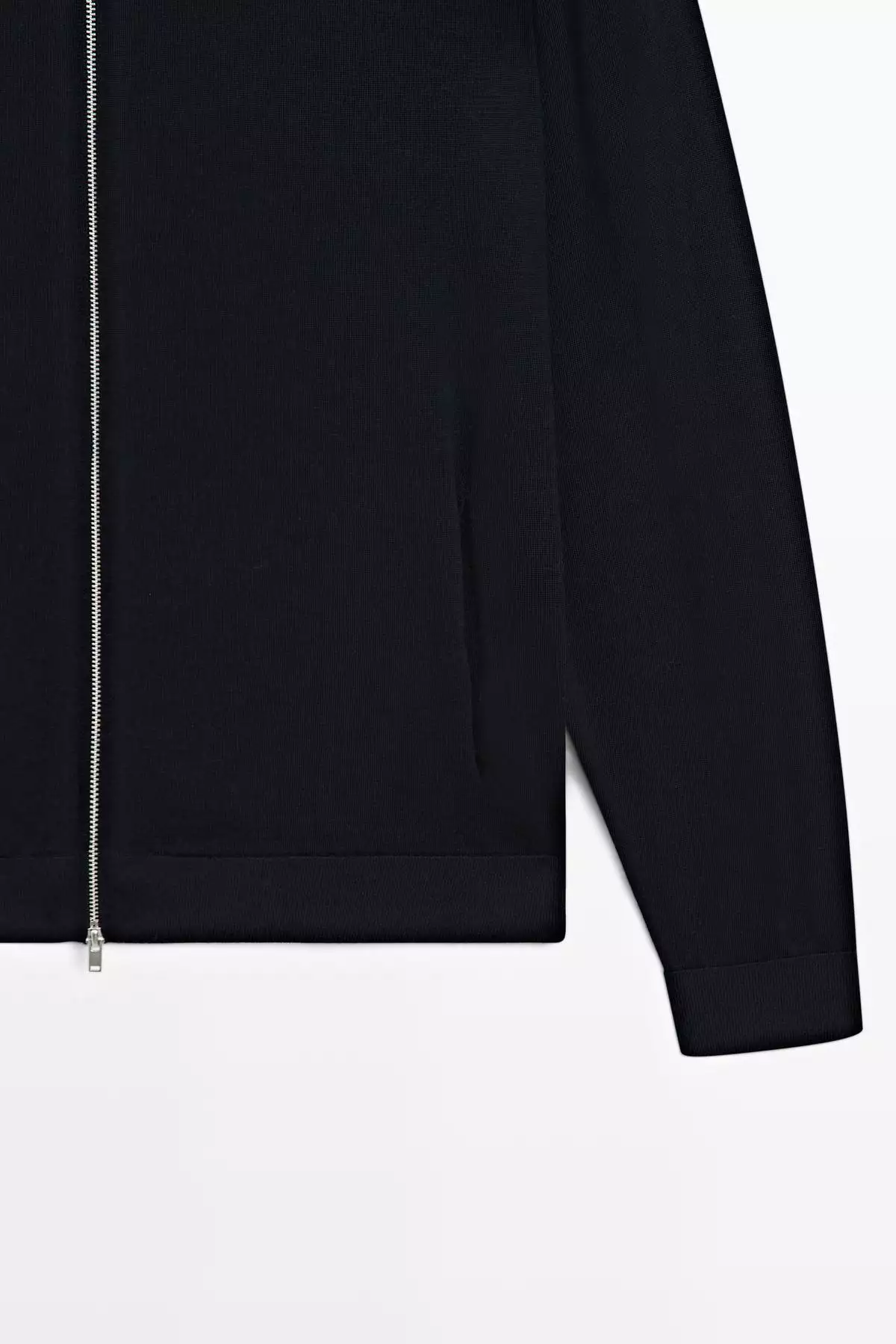 کاردیگان زیپدار پشمی ۱۰۰% مچدس مرینو برند Massimo Dutti - 982461419