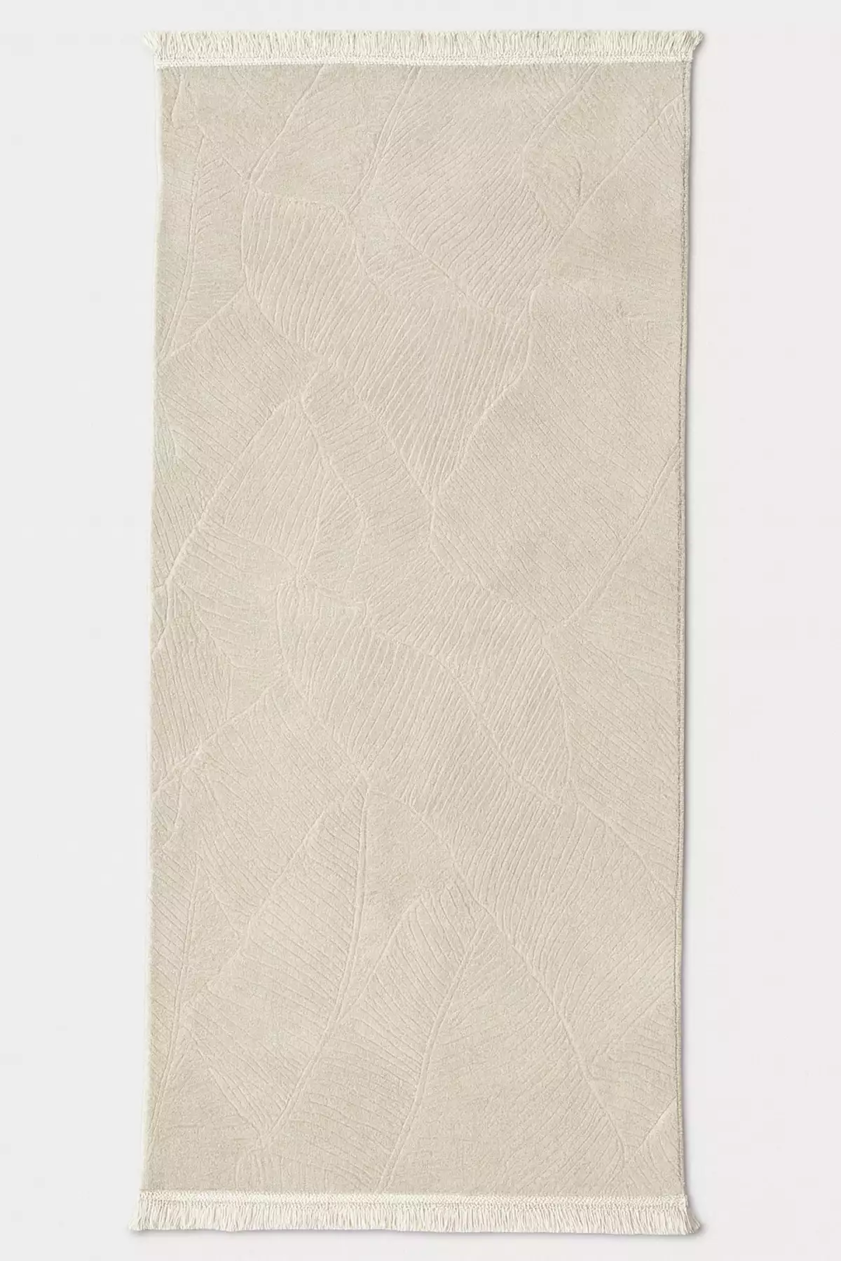 فرش راهرو کلاسیک با لبههای دندانهدار و پایه غیرلغزنده رنگ کرم برند Merinos - 986690989