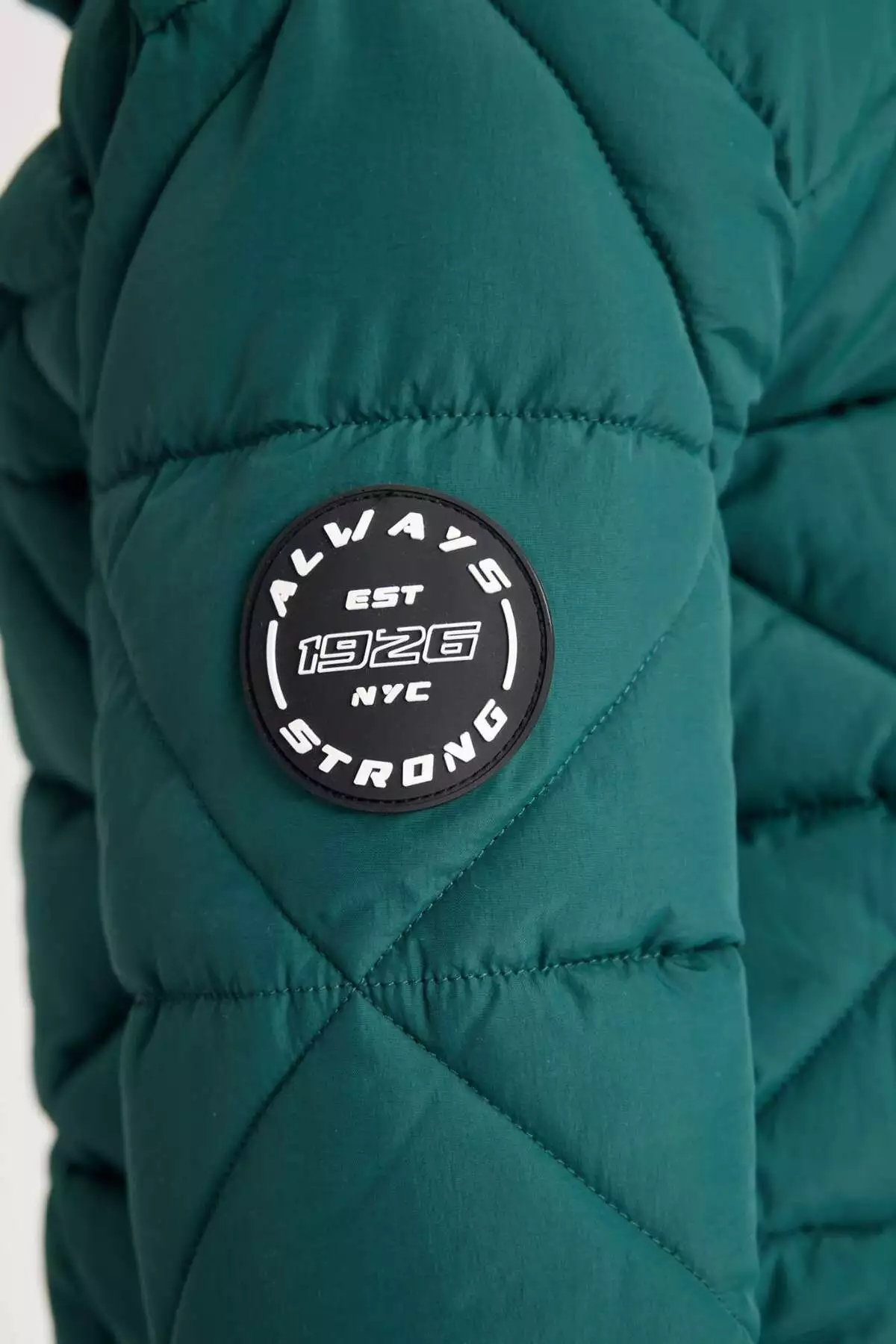 کاپشن پسرانه با کلاهدار و زیپدار ضد آب مدل C7385A824WN برند Defacto - 871165533