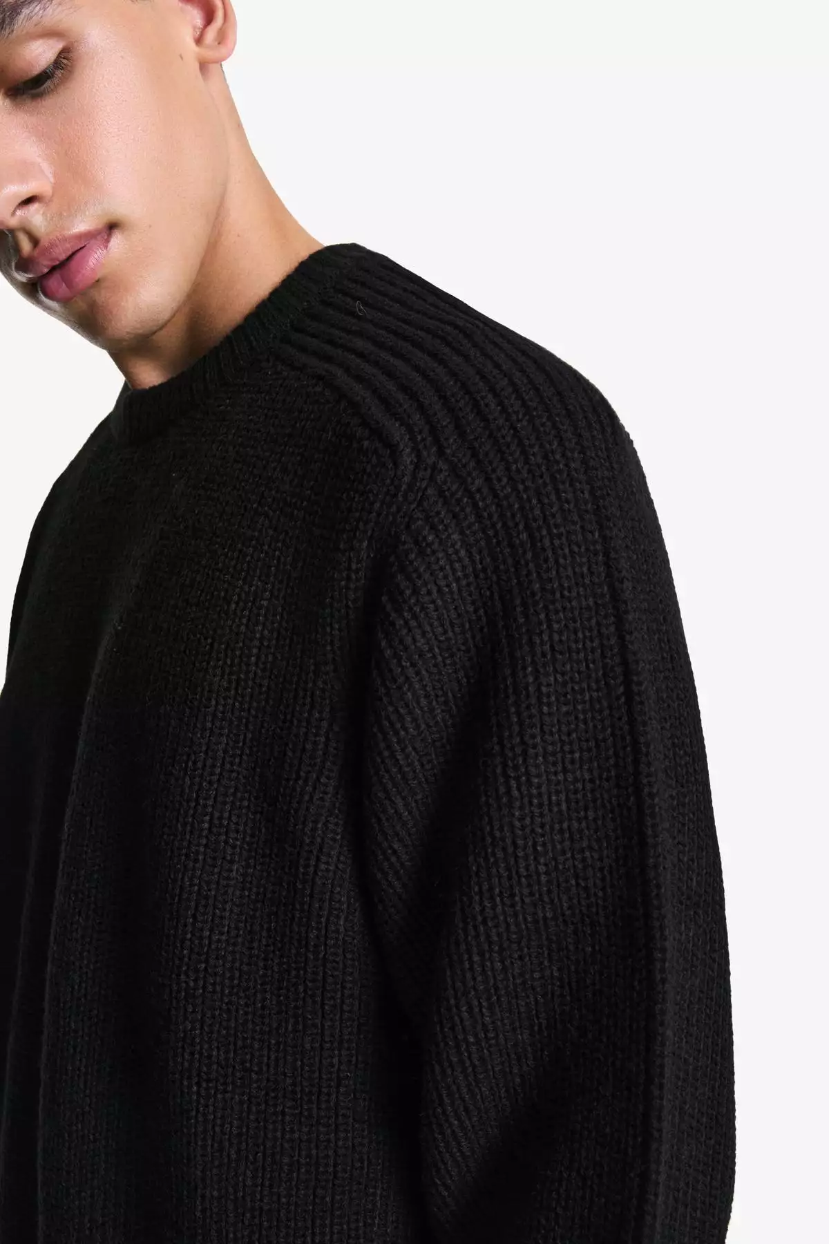 پلیور بافتنی پشمینه با آستین فیتیلهای برند Bershka - 970730352