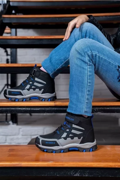 کفش بوت بچگانه با زیره ضد لغزش و آستر گرم تابستانی، دارای بند چسبی - مشکی آبی برند ALTUNTAŞ - 410376297