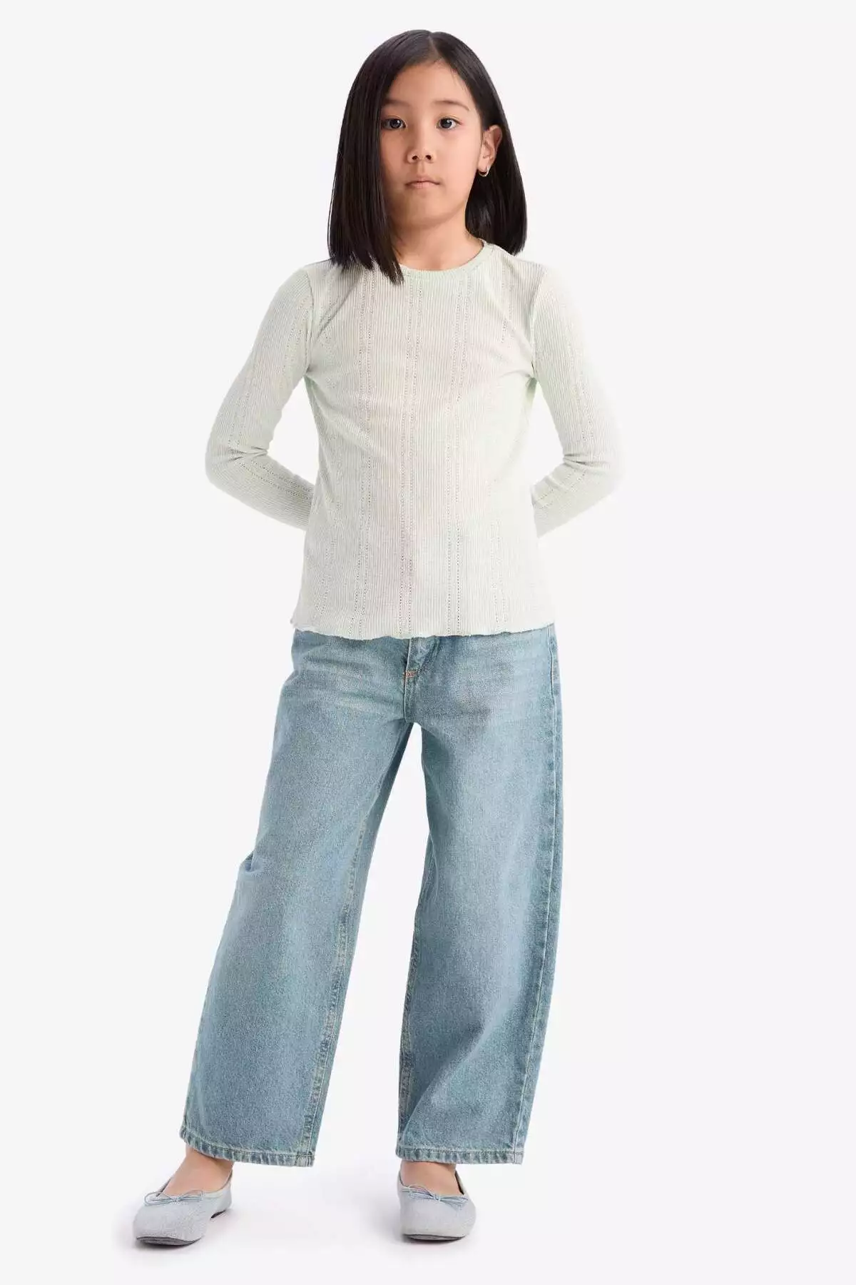 تی شرت دخترانه آستین بلند یقه گرد باریک و طبیعی مدل D9234A825SP برند Defacto - 896899254