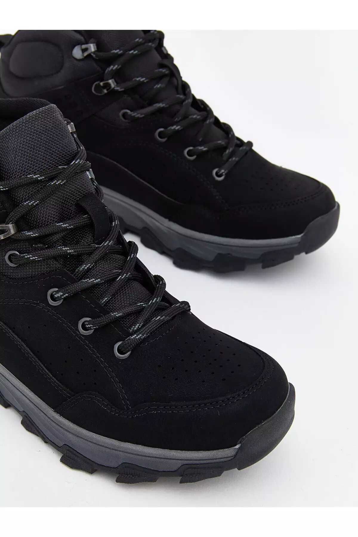 بوت کوهنوردی مردانه با بند از برند Özmarka - فصل جدید برند LC Waikiki - 1033467992