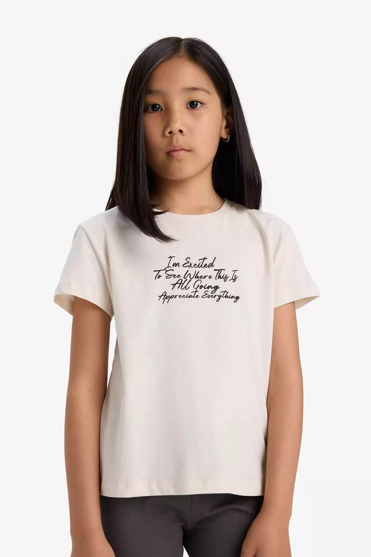 تیشرت کوتاهکلاهای چاپی مخصوص دختر بچهها مدل E5892A825SM برند Defacto - 935157885