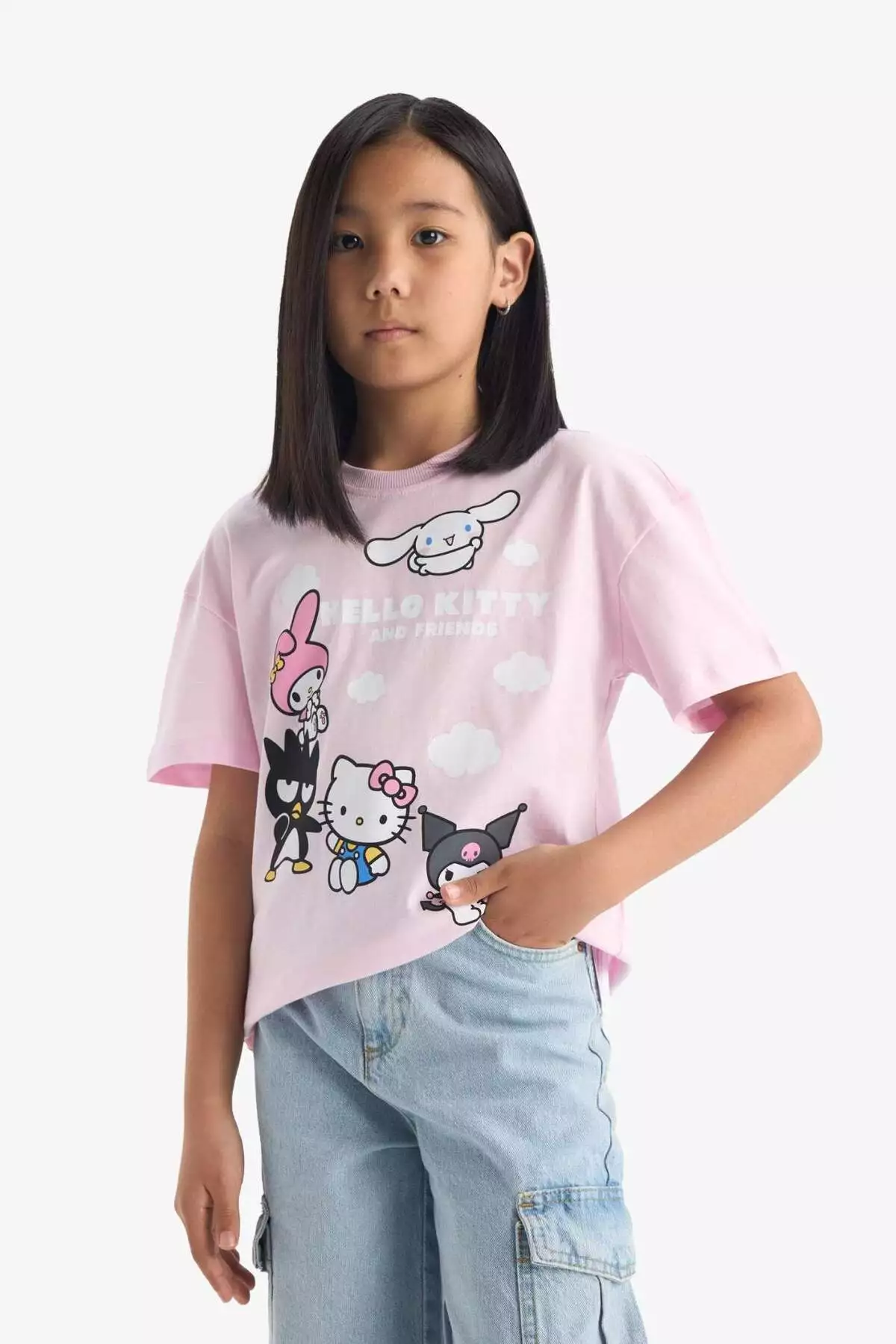تیشرت دخترانه با طراحی شخصیت هلو کیتی، مدل راحت با یقه دوچرخهای و آستین کوتاه شماره F5389A825HS. برند Defacto - 938882210
