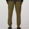 شلوار جین مردانه میکرومدیل M Jogger با پارچه بافت در رنگ سبز زیتونی مدل S222080-801 برند Skechers - 856139642