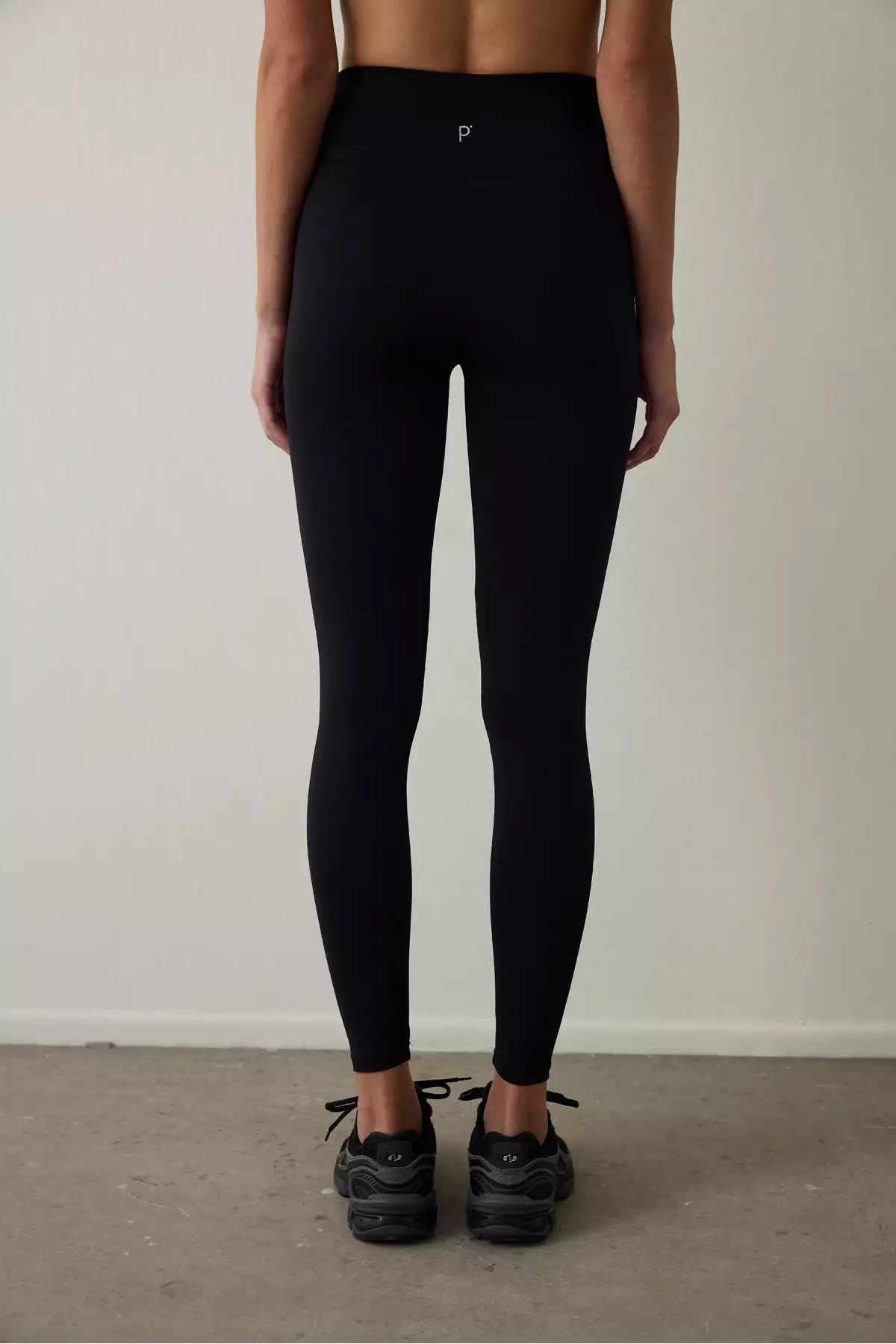 تایت نازک و خوشفرم مشکی با کمر بلند برند Penti - 976216010