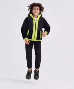 کاپشن پسرانه بزرگ Outdoor Fleece با زیپ کامل و خز داخلی رنگ سیاه مدل SK232203-001 برند Skechers - 762234562