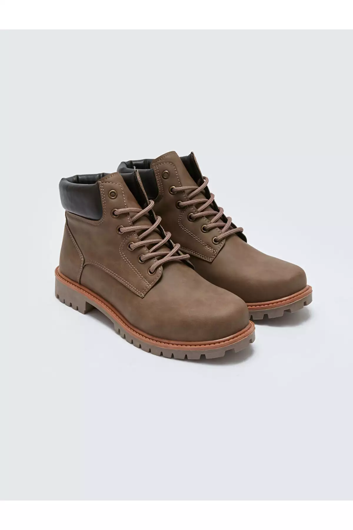 چکمه مردانه با ظاهر چرم و بند دار برند LC Waikiki - 762533546