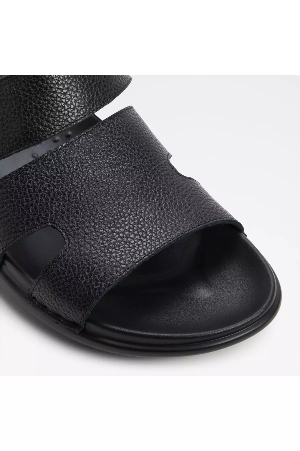 ویندام - دمپایی سیاه ساده از چرم طبیعی مردانه برند Aldo - 922141040