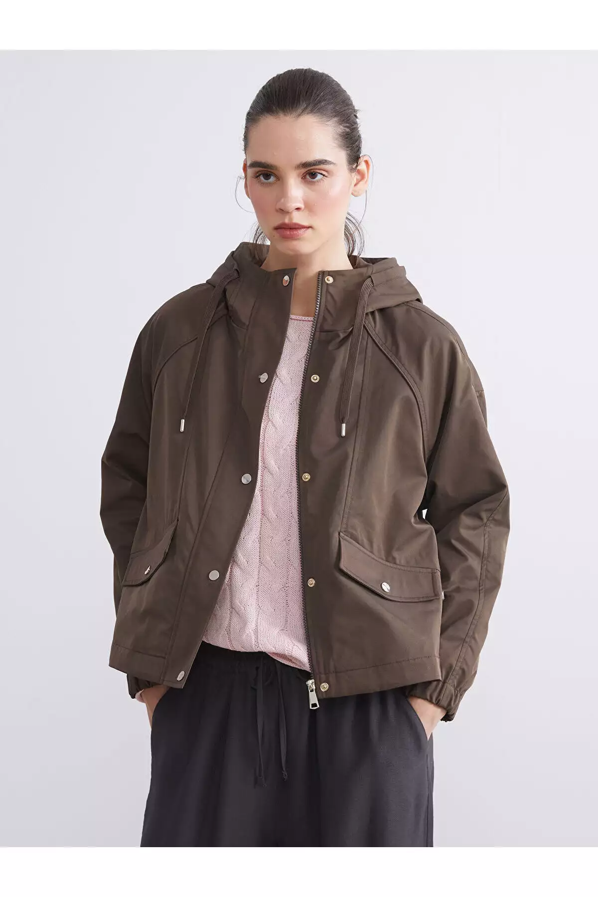 یمهبارانی زنانه کاپشن بزرگ سایز با هود قهوهای برند LC Waikiki - 982376540