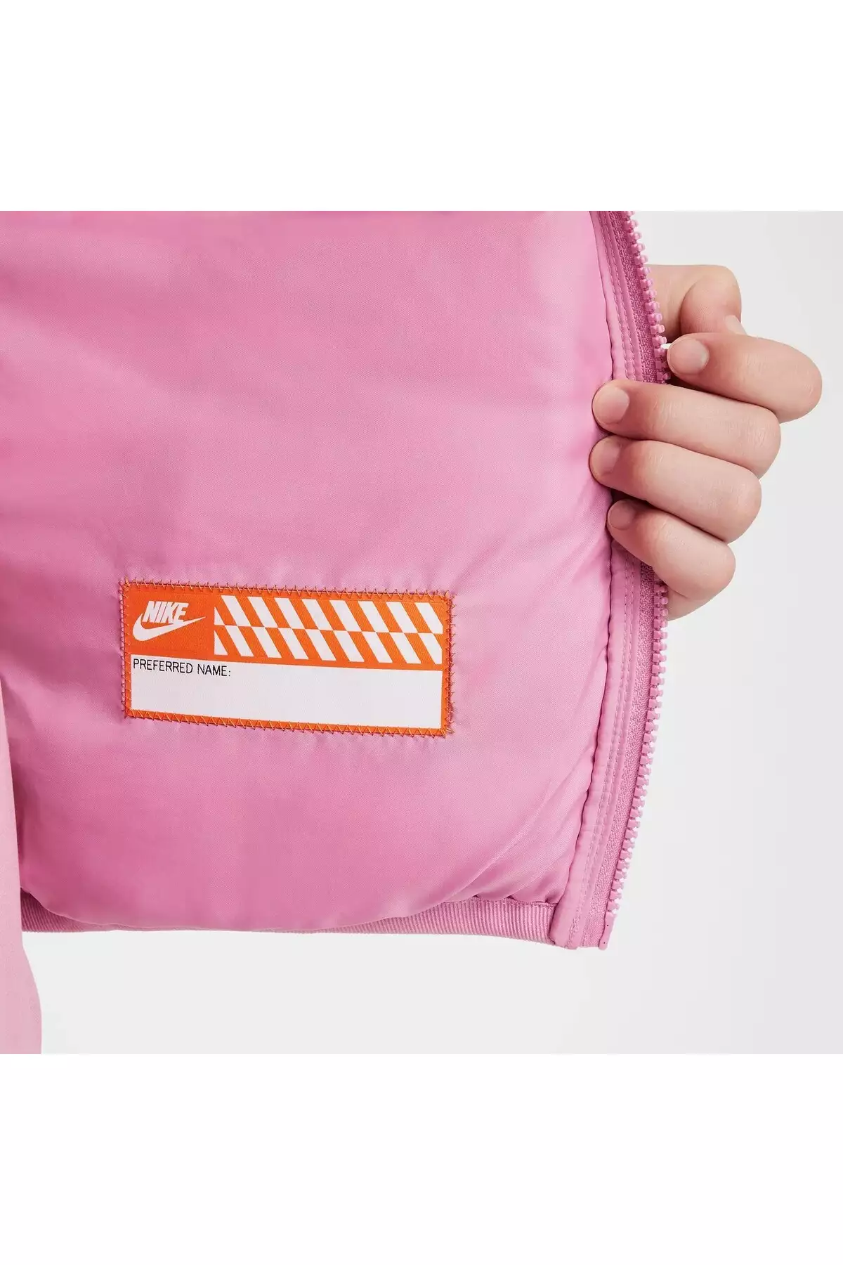 عطر ورزشی سبک با پر مصنوعی، مانتوی زمستانی دخترانه صورتی برند Nike - 991255263