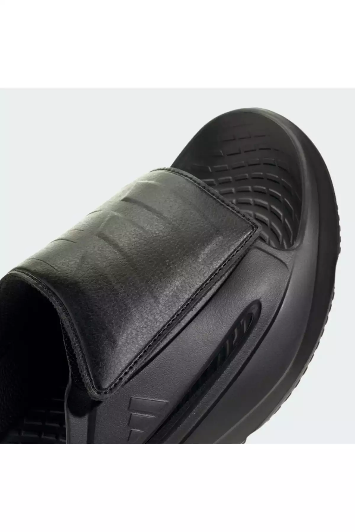اسلاید لایتبلیز برند adidas - 946678533