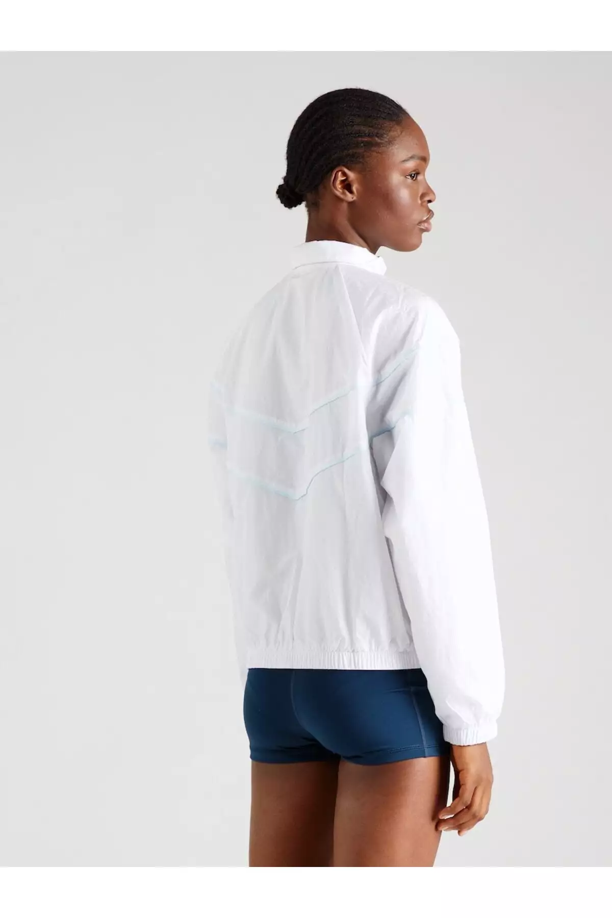 بارانی/ژاکت زنانه وینرانر شل با پوشش UV و زیپ کامل در رنگ سفید برند Nike - 924728921