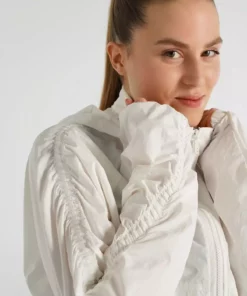 بارانی زنانه بری رای برند hummel - 896577912