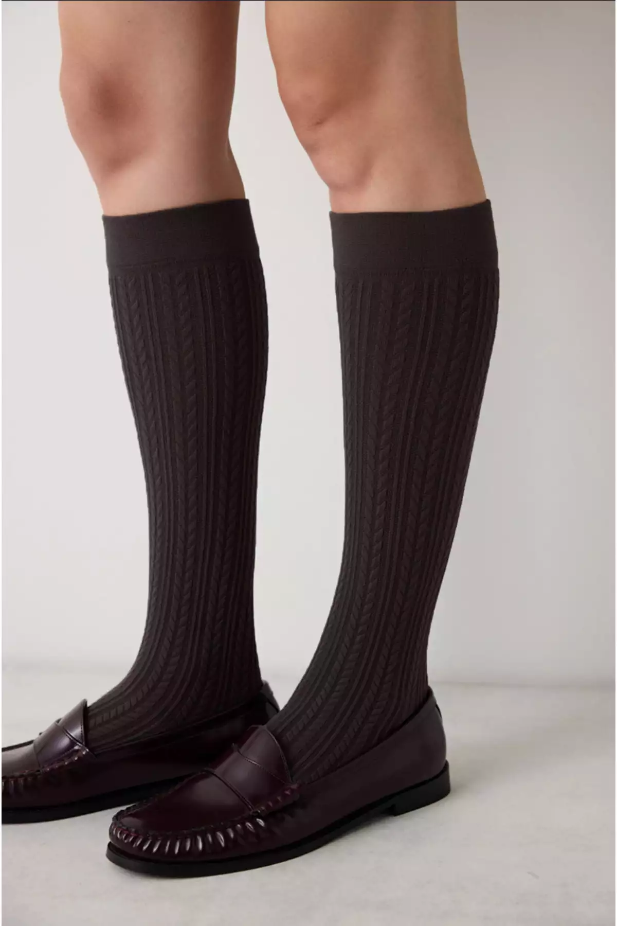 پانچ شلواری زنانه بافتنی رنگ فندقی 200 دنیر ضخیم تابستانی با طراحی خودکار تا زیر زانو برند Penti - 924130716