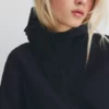بادگیر نایلونی کوتاه برند H&M - 901444998