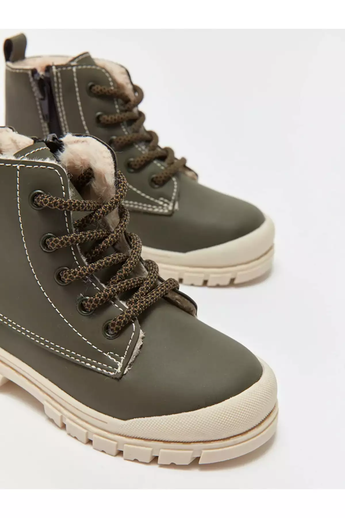 بوت بچهگانه مردانه LCW STEPS با ظاهر چرم هاکی برند LC Waikiki - 1020067466