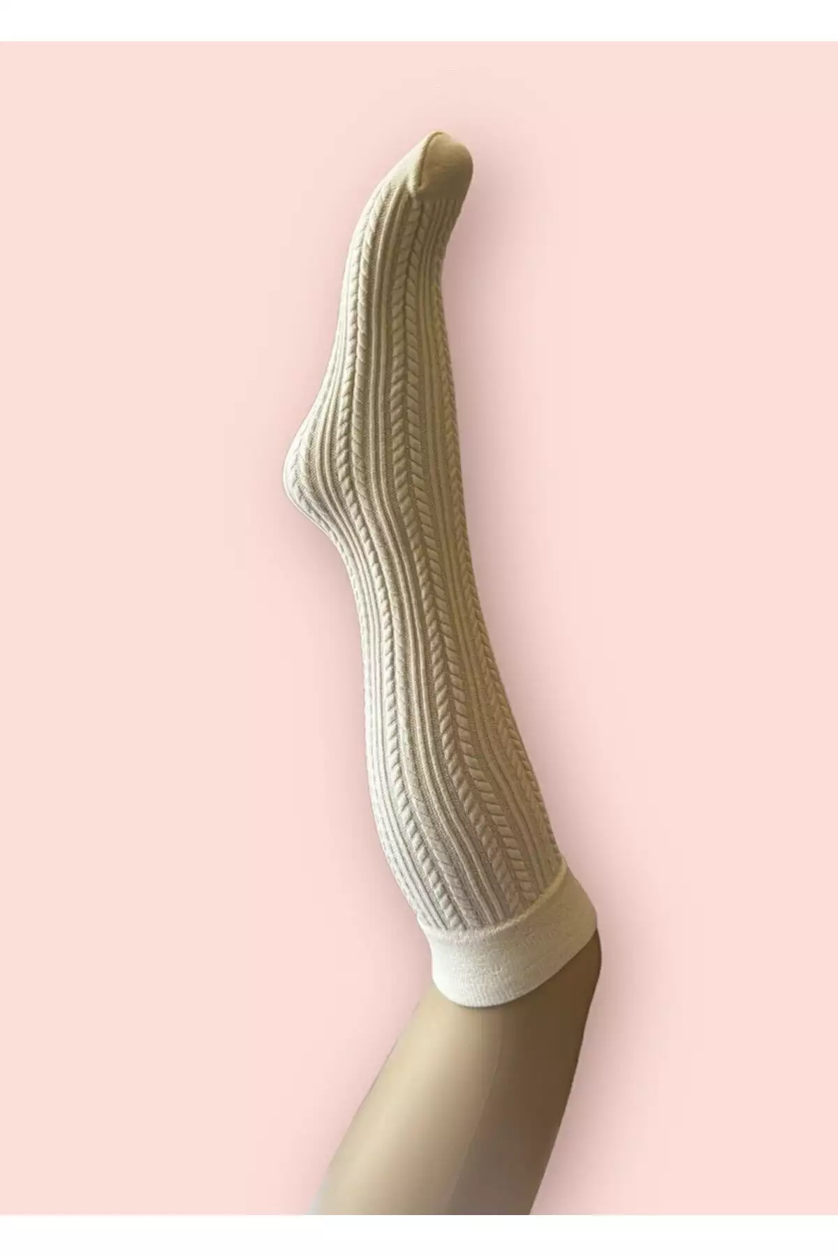 پاپوش شلواری بافتنی زنانه رنگ کرم 200 دنیه ضخیم مناسب زمستان با طرح خودکار زیر زانو برند Penti - 827322852