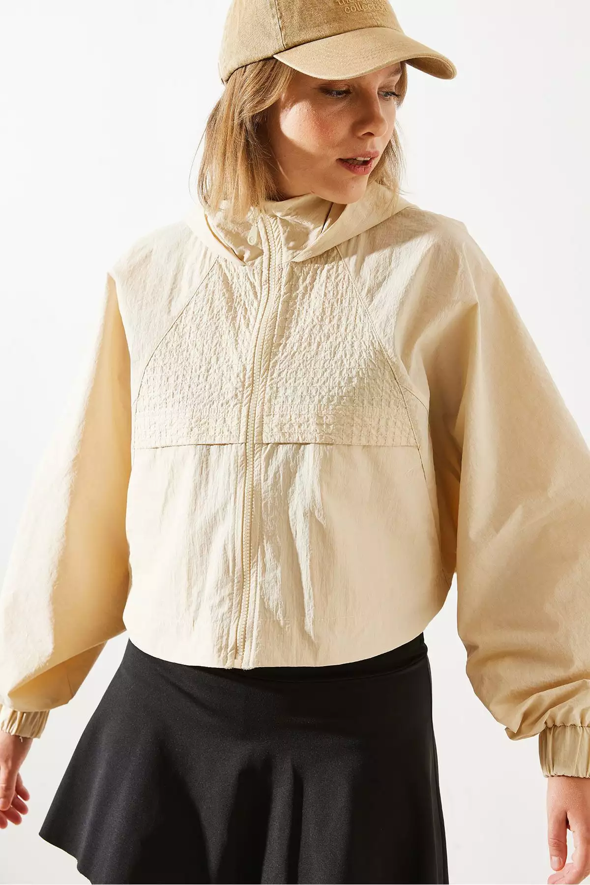 بارانی کلاهدار زنانه با پشت بسته MBMS001 60501001 برند Bianco Lucci - 859647819