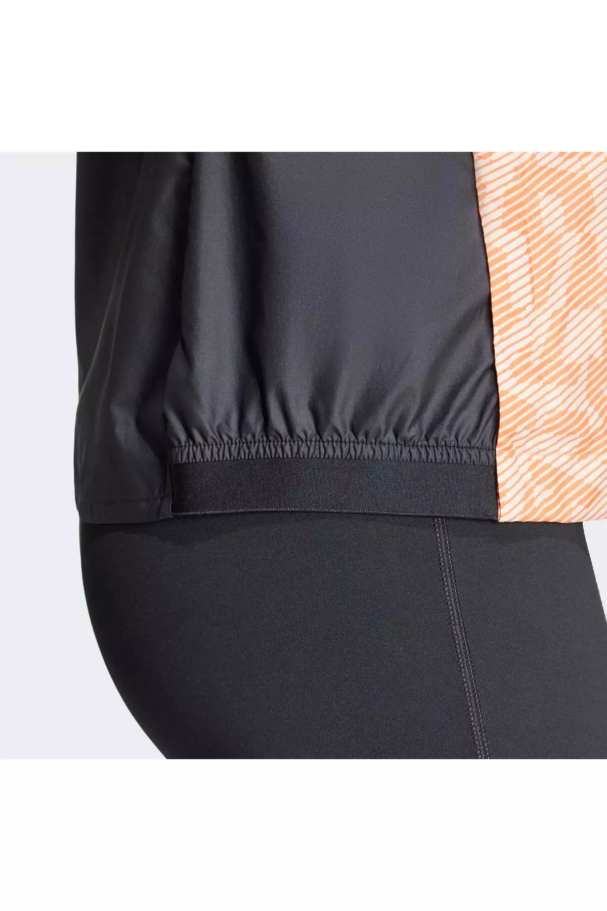 رعایت رطوبت ترکس برای دویدن در محیطهای جنگلی برند adidas - 839634352
