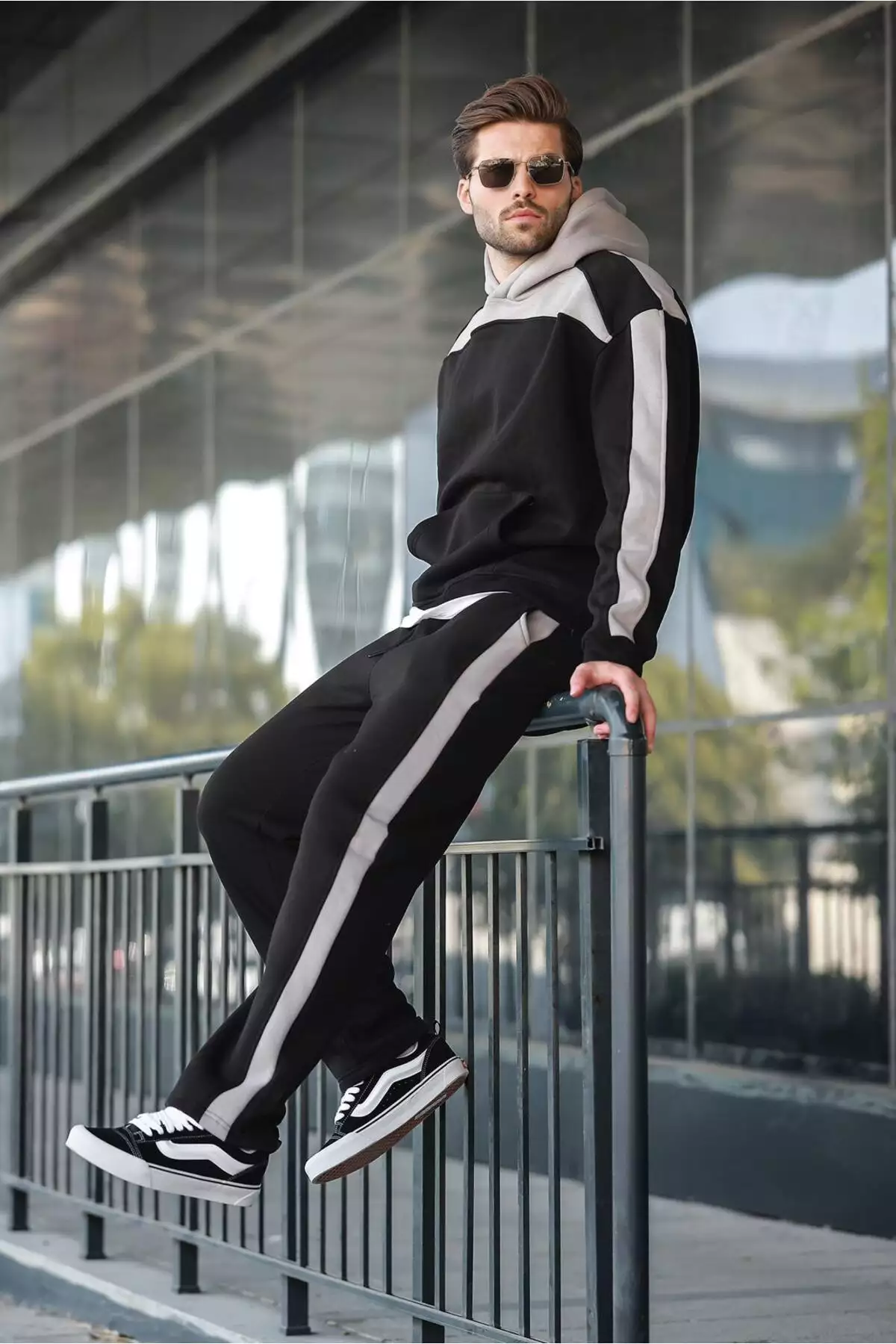 ست سویشرت و شلوار مردانه با جزئیات نوار سیاه E7326 برند Madmext - 963245969