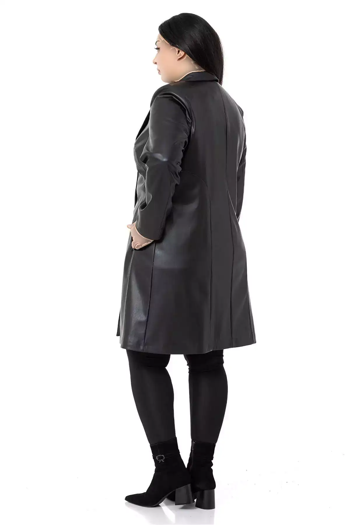 کاپشن چرم سیاه بزرگبدن با دکمه و جیب و آستردار برند DISENTIS MODEST - 773815376